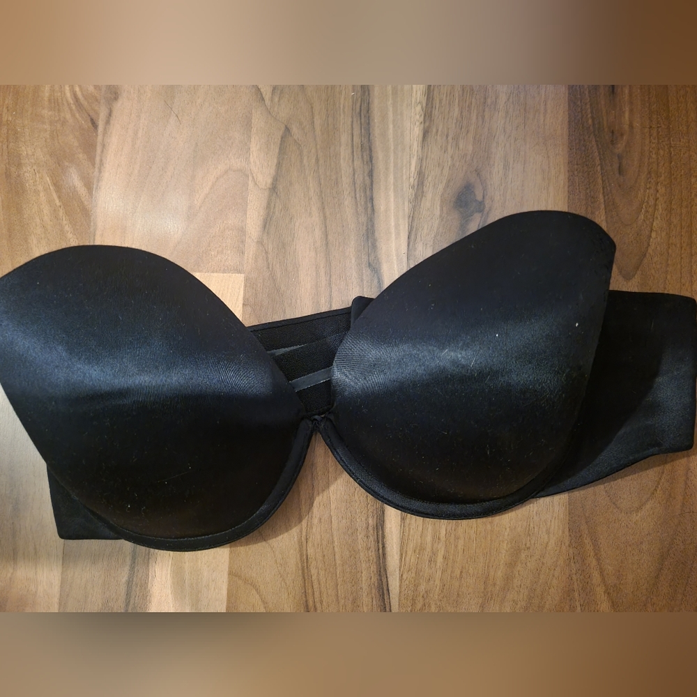 Strapless bra
